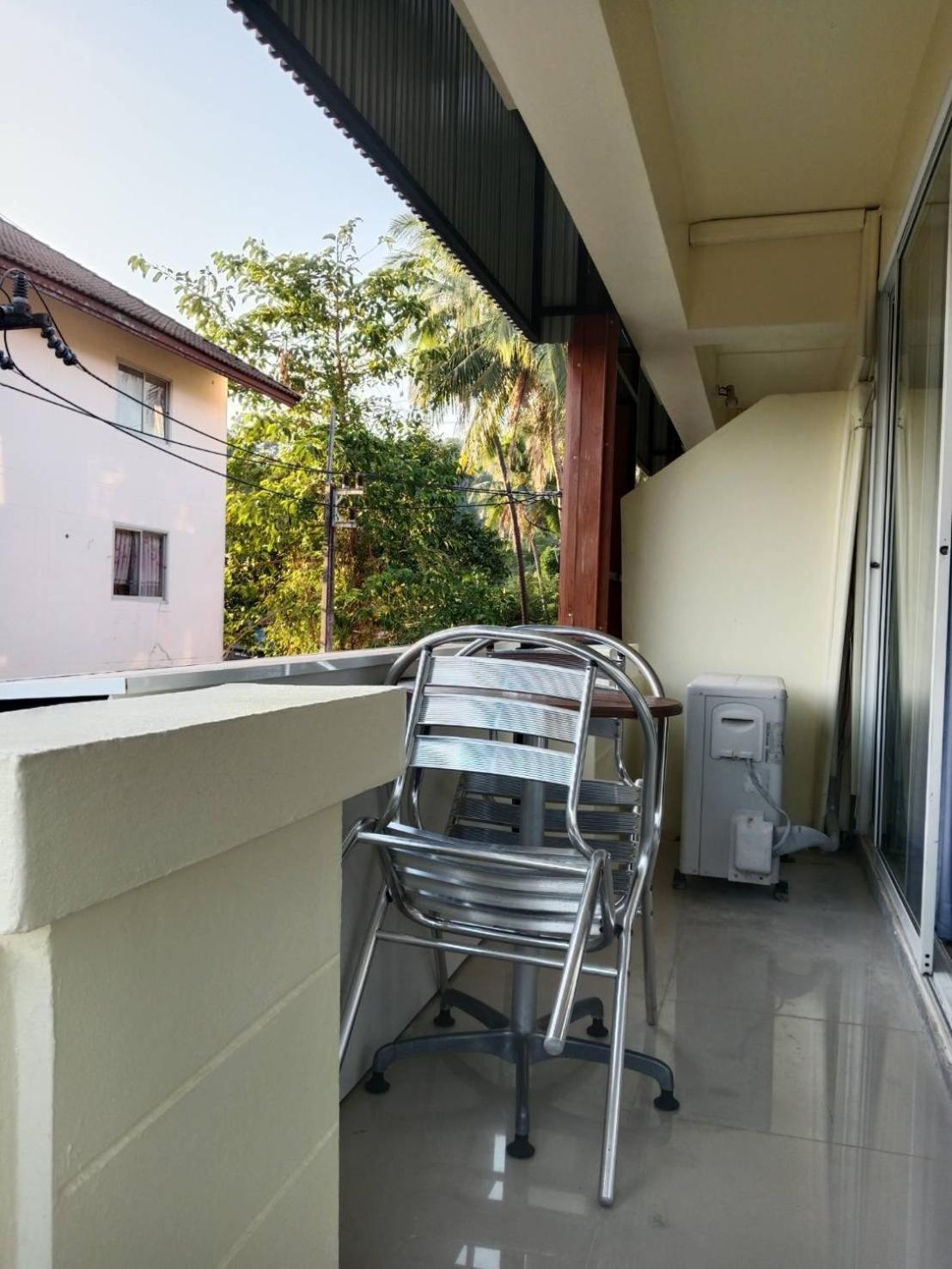 Eastique Hotel Koh Chang Trat Exterior photo